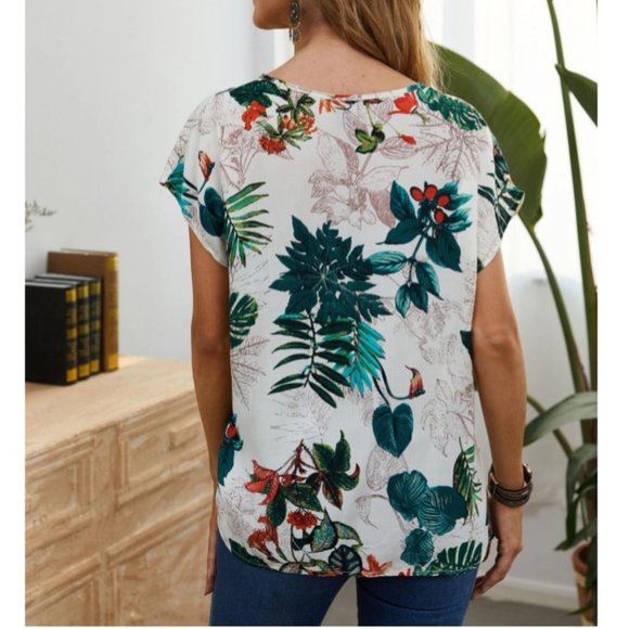 Bohemian Tropical Blouses Short Sleeve 100% Rayon. - Picture 2 of 4